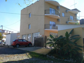 Guest House U Yarika